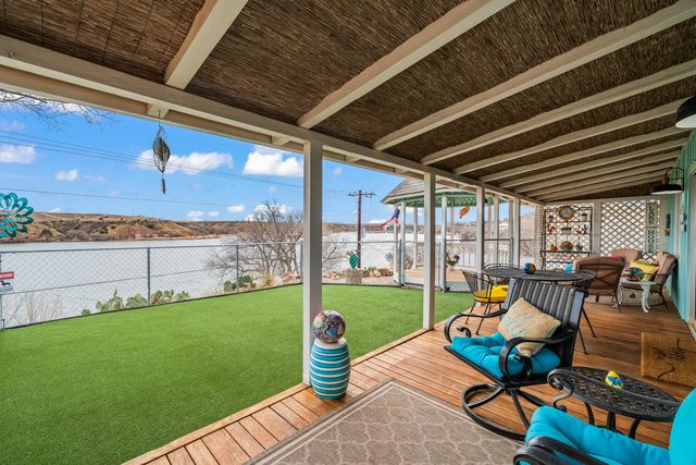 150 Pony Express Trail, Lubbock, TX 79404