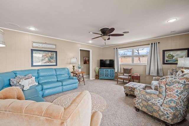 150 Pony Express Trail, Lubbock, TX 79404