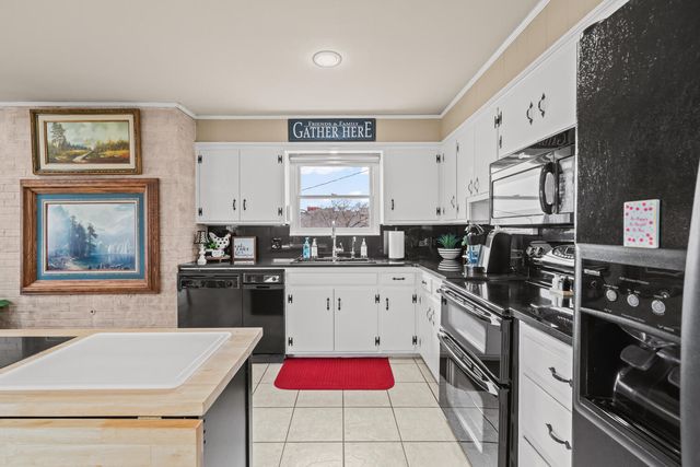 150 Pony Express Trail, Lubbock, TX 79404