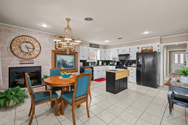 150 Pony Express Trail, Lubbock, TX 79404