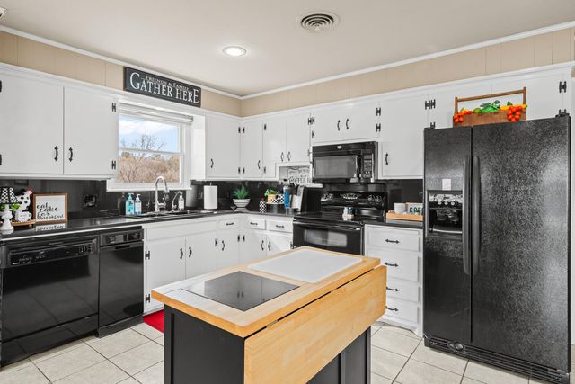 150 Pony Express Trail, Lubbock, TX 79404