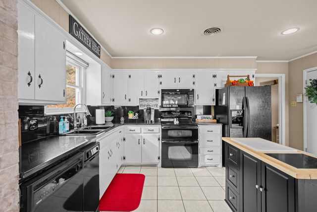 150 Pony Express Trail, Lubbock, TX 79404