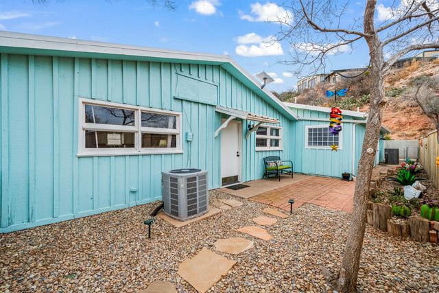 150 Pony Express Trail, Lubbock, TX 79404