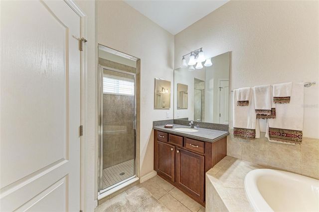 204 RIVER ENCLAVE COURT, Bradenton, FL 34212