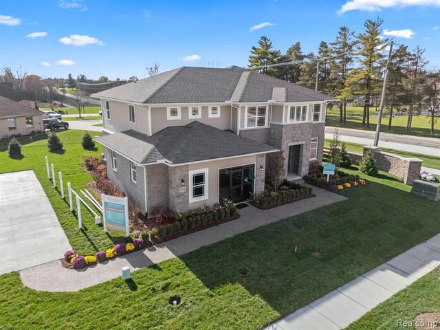 1062 Forest Bay Drive, Waterford, MI 48328