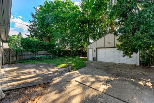 208 ROBERT Avenue, Rockford, IL 61107