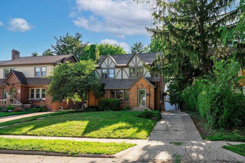 208 ROBERT Avenue, Rockford, IL 61107