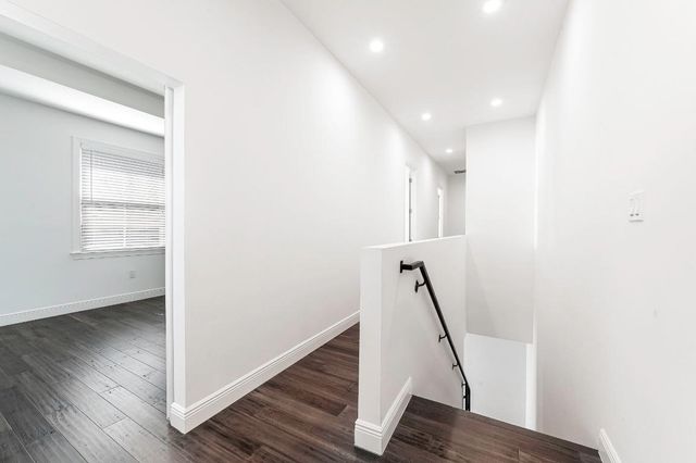 1031 NE 13th Avenue, Fort Lauderdale, FL 33304