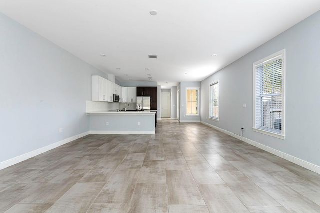 1031 NE 13th Avenue, Fort Lauderdale, FL 33304