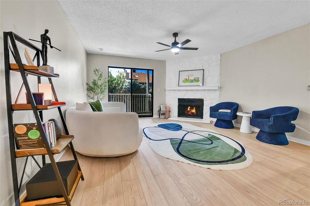 906 S Walden Street 104, Aurora, CO 80017