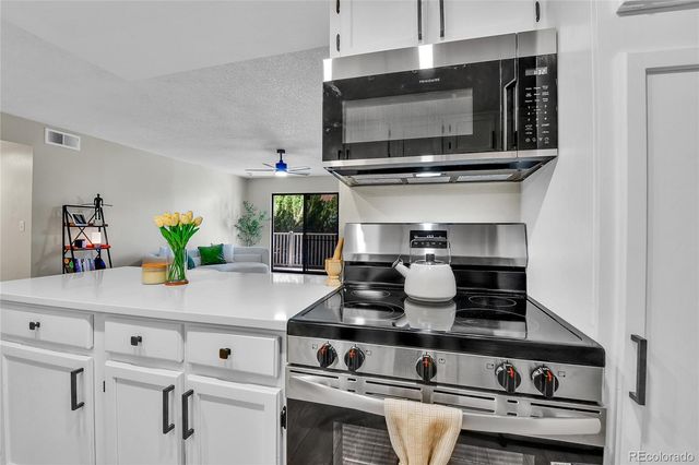 906 S Walden Street 104, Aurora, CO 80017