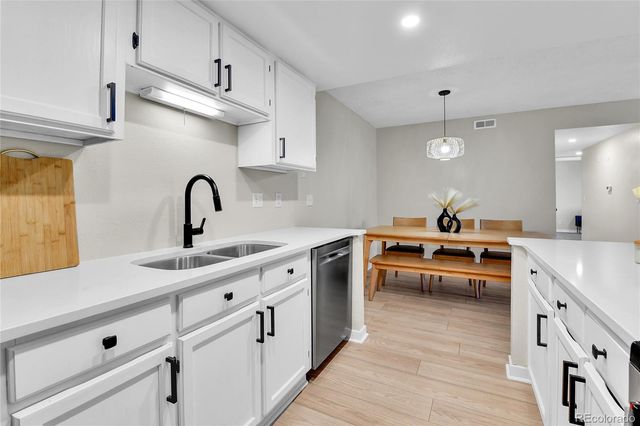 906 S Walden Street 104, Aurora, CO 80017