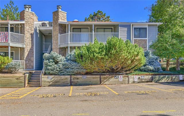 906 S Walden Street 104, Aurora, CO 80017