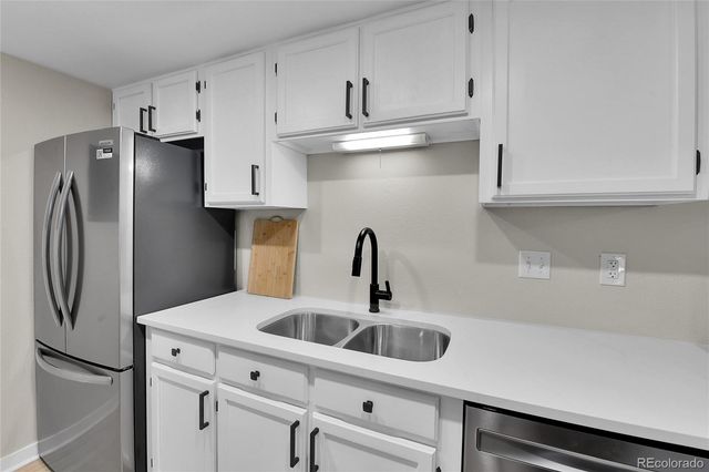 906 S Walden Street 104, Aurora, CO 80017