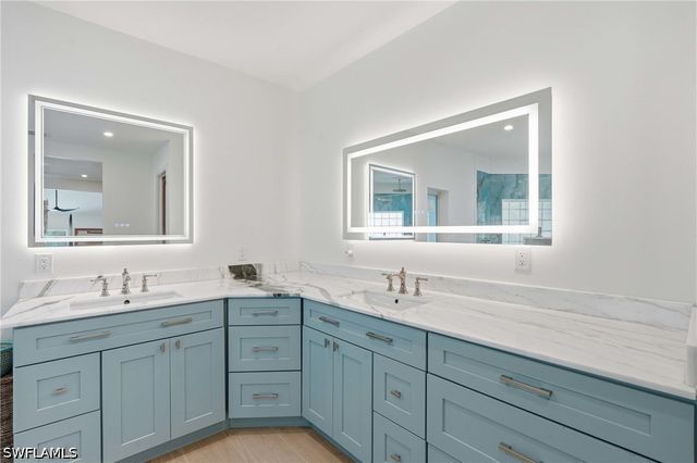 506 Pine Grove LN, Naples, FL 34103