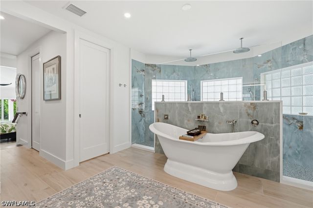 506 Pine Grove LN, Naples, FL 34103