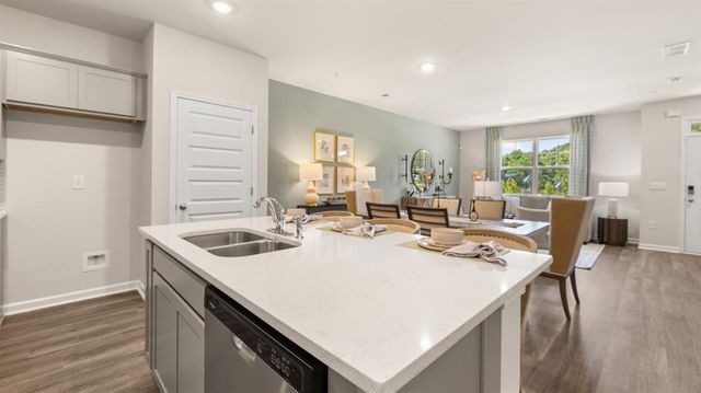 340 Sound Circle, Stockbridge, GA 30281