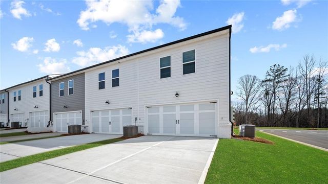 340 Sound Circle, Stockbridge, GA 30281