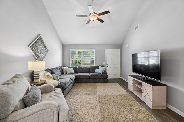 3530 Donerail Cir, Murfreesboro, TN 37128