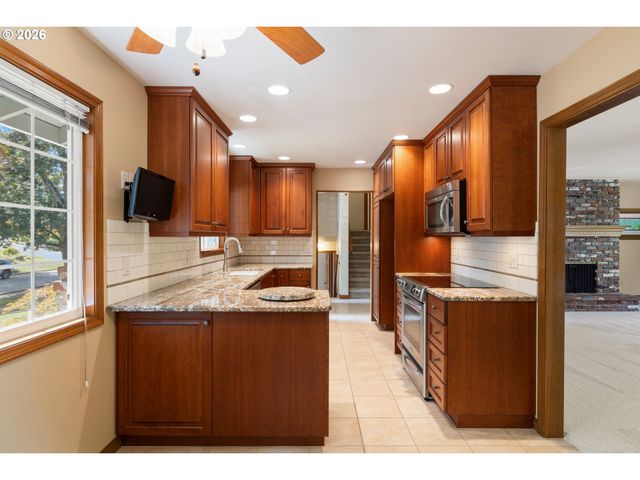 3804 Ne 41ST St, Vancouver, WA 98661