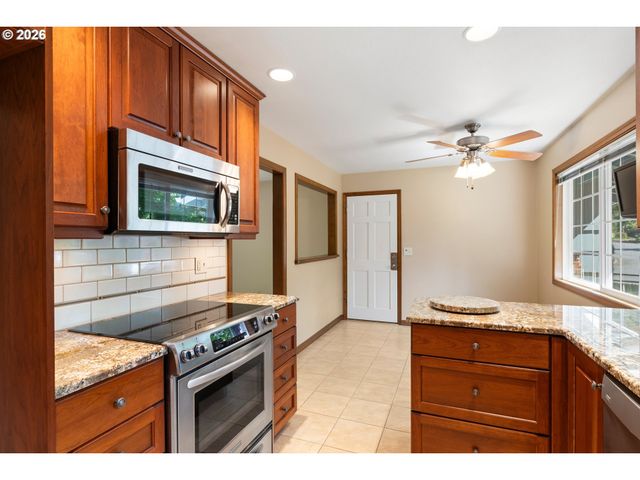 3804 Ne 41ST St, Vancouver, WA 98661
