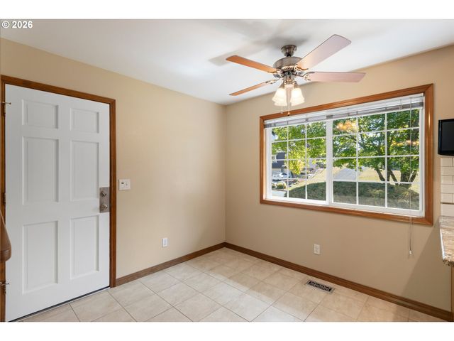 3804 Ne 41ST St, Vancouver, WA 98661