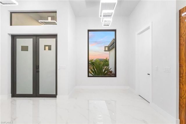 1105 SW 1st TER, Cape Coral, FL 33991