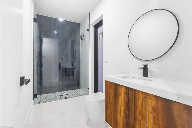 1105 SW 1st TER, Cape Coral, FL 33991