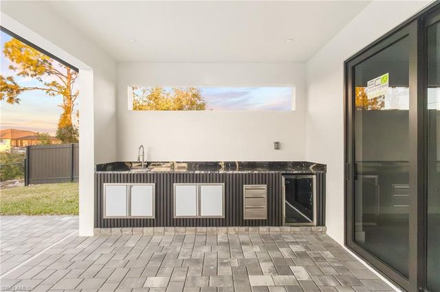 1105 SW 1st TER, Cape Coral, FL 33991