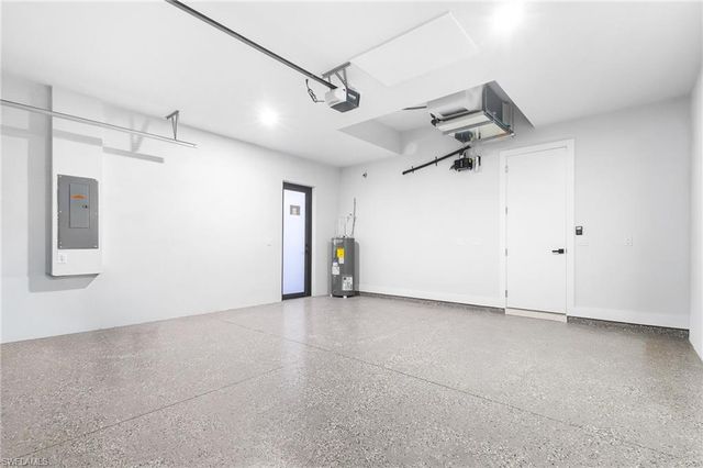 1105 SW 1st TER, Cape Coral, FL 33991