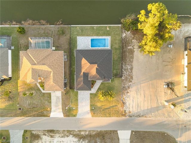 1105 SW 1st TER, Cape Coral, FL 33991