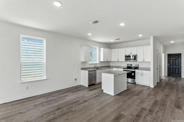 8369 HAMRICK CIRCLE, San Antonio, TX 78252