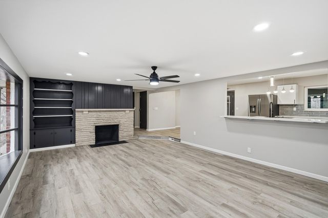 2121 Highwater Road, Villa Hills, KY 41017