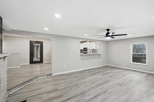 2121 Highwater Road, Villa Hills, KY 41017