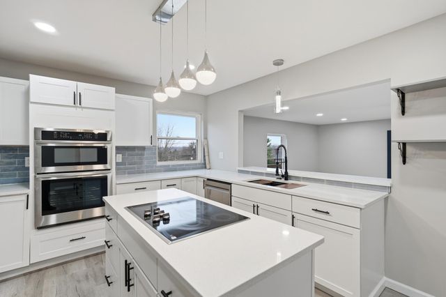 2121 Highwater Road, Villa Hills, KY 41017