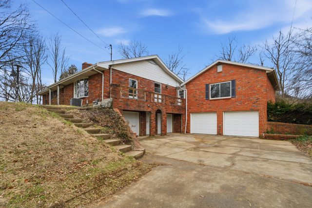 2121 Highwater Road, Villa Hills, KY 41017