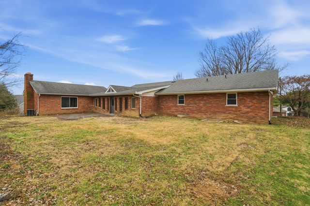 2121 Highwater Road, Villa Hills, KY 41017
