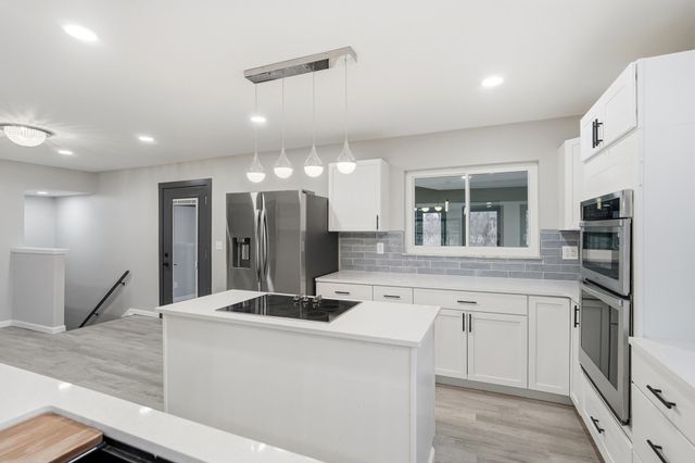 2121 Highwater Road, Villa Hills, KY 41017