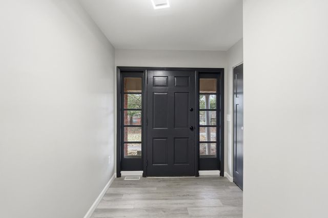 2121 Highwater Road, Villa Hills, KY 41017