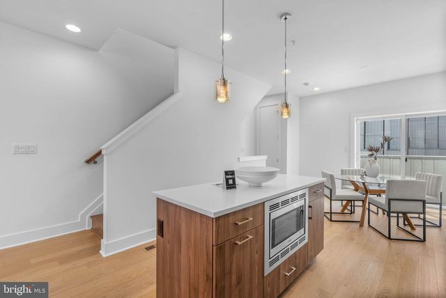 642 N 5TH ST, Philadelphia, PA 19123
