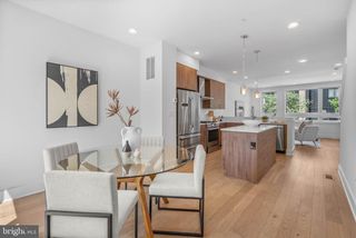 642 N 5TH ST, Philadelphia, PA 19123