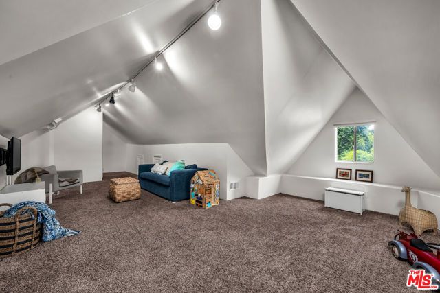 118 S Lamer Street, Burbank, CA 91506