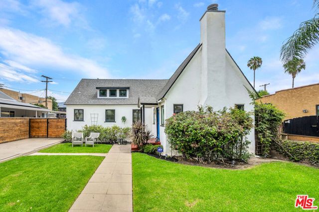 118 S Lamer Street, Burbank, CA 91506