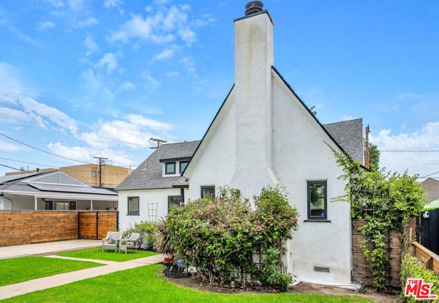118 S Lamer Street, Burbank, CA 91506
