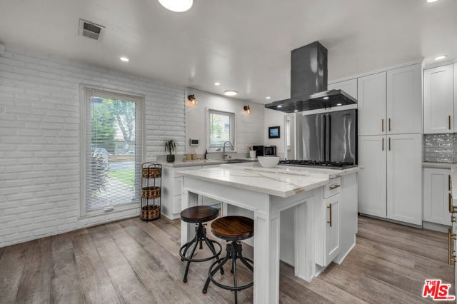 118 S Lamer Street, Burbank, CA 91506