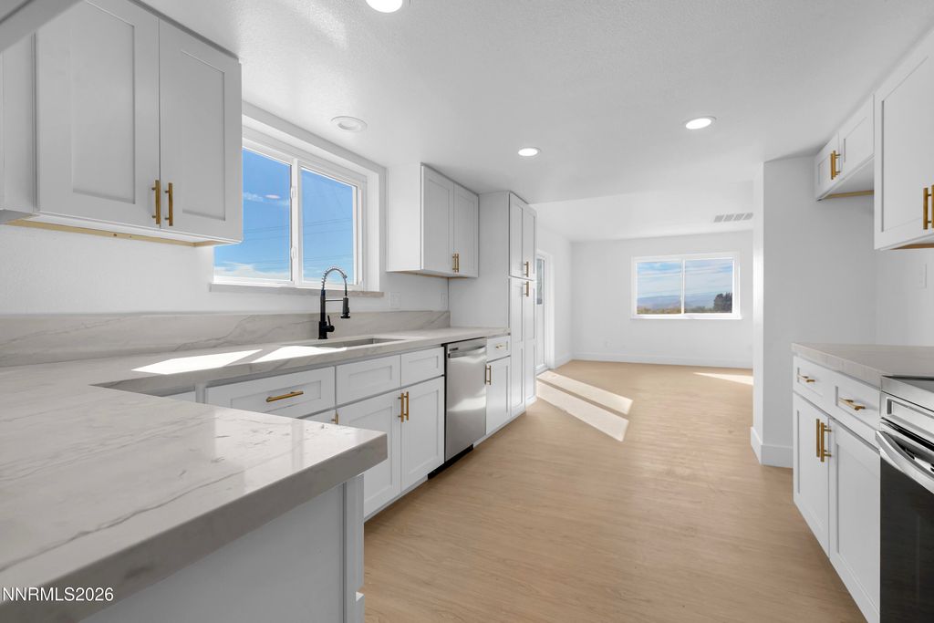 1368 Laser Court, Sparks, NV 89436