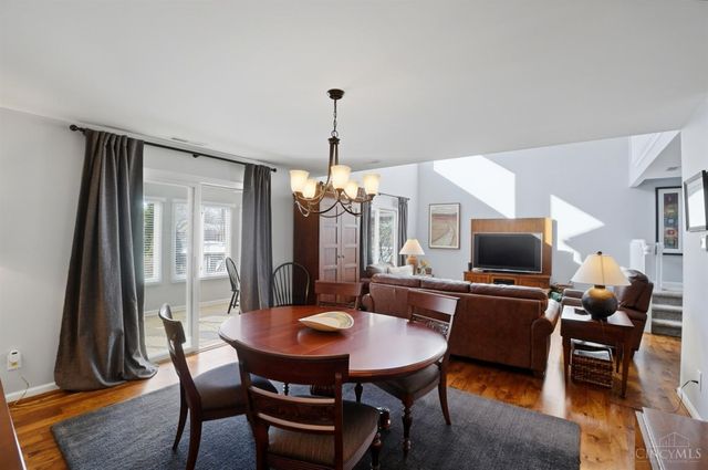 318 Miami Lakes Drive, Milford, OH 45150