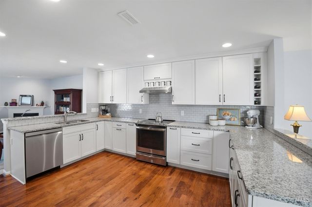 318 Miami Lakes Drive, Milford, OH 45150