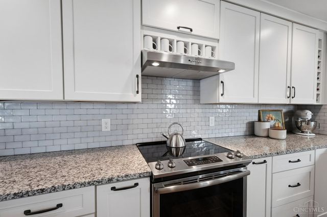 318 Miami Lakes Drive, Milford, OH 45150