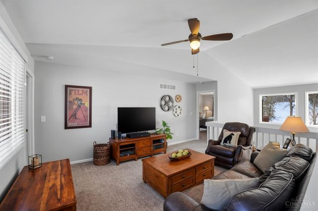 318 Miami Lakes Drive, Milford, OH 45150